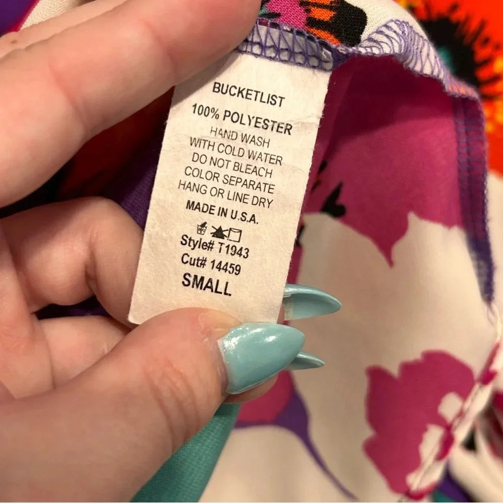 BUCKETLIST Floral Button Up Blouse - Picture 8 of 10